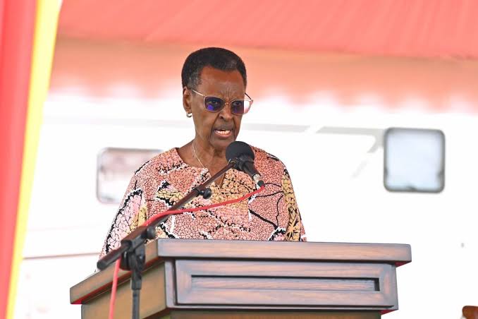 First Lady Implores Women to Involve Husbands in Developmental Plans